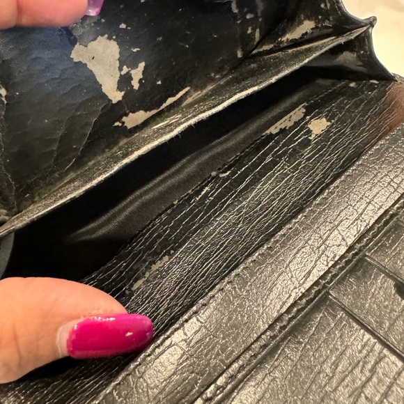 Authentic Gucci wallet - Picture 7 of 13